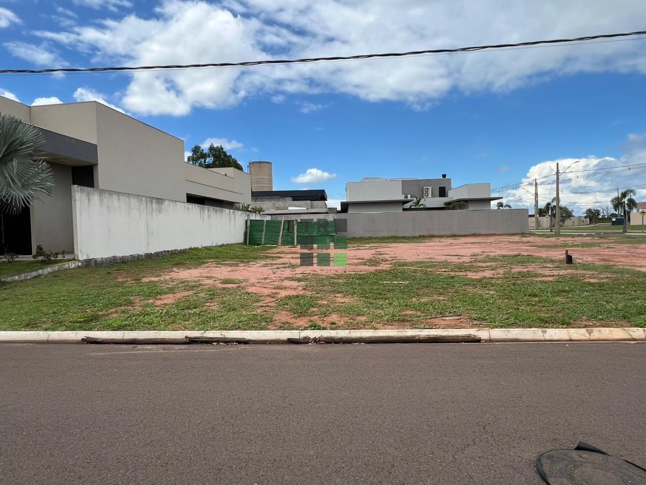 Terreno em condomínio à venda Villa Dumont no Portal das Araras, em Três Lagoas: 