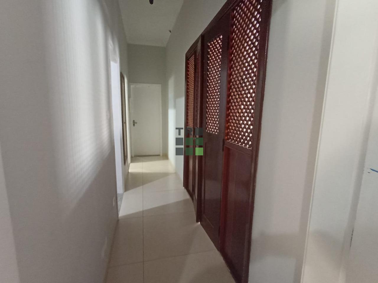 Casa 3 quartos 4 suítes para aluguel no Santos Dumont, em Três Lagoas: corredor