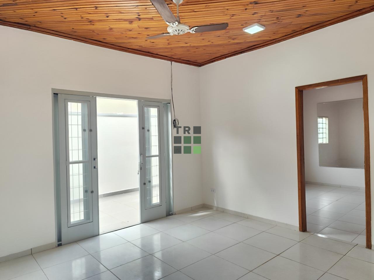 Casa 3 quartos 1 suíte para aluguel no Centro, em Três Lagoas: 