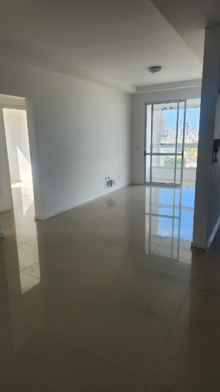 Apartamento com 95m², 3 dormitórios, 1 suíte, 2 vagas no bairro Tabuleiro em Camboriú