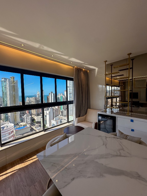 Apartamento com 147m², 4 dormitórios, 4 suítes, 3 vagas, Argos em Balneário Camboriú