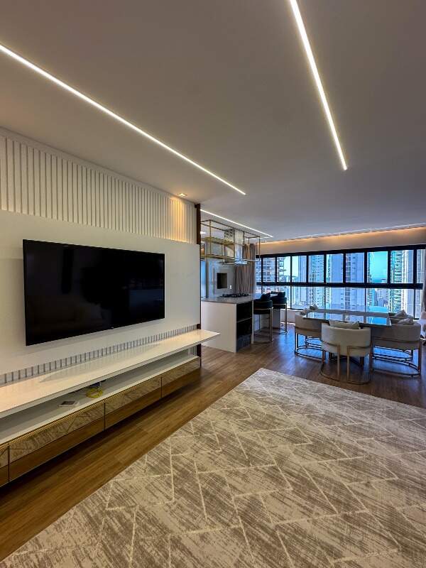 Apartamento com 147m², 4 dormitórios, 4 suítes, 3 vagas, Argos em Balneário Camboriú