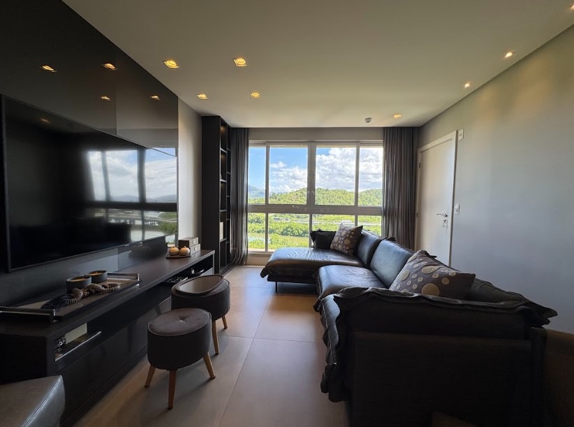 Apartamento com 154m², 4 dormitórios, 4 suítes, 3 vagas no bairro Centro em Balneário Camboriú