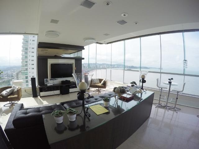 Cobertura com 600m², 7 dormitórios, 7 suítes, 6 vagas, Summer Beach em Balneário Camboriú