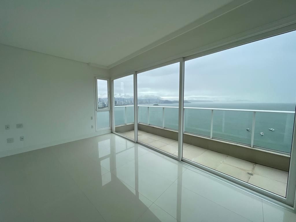 Cobertura com 410m², 7 dormitórios, 7 suítes, 4 vagas, Grand Palazzo em Balneário Camboriú