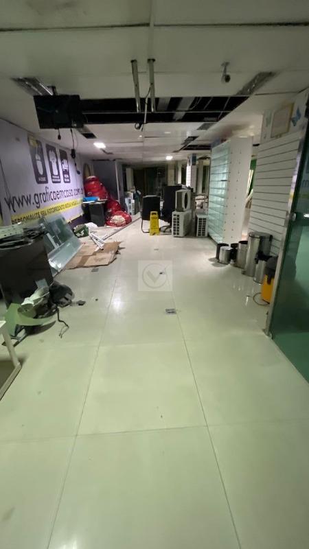 Prédio Comercial no Centro: Localização Privilegiada e Ampla Infraestrutura - Foto 5