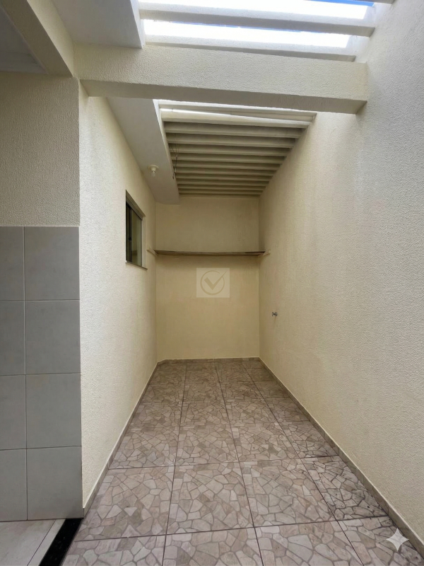 Tradição e Muito Espaço no Bairro Porto! Casa Ampla de 3 Quartos com Quintal - Foto 9