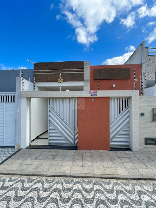 Tradição e Muito Espaço no Bairro Porto! Casa Ampla de 3 Quartos com Quintal - Foto 2