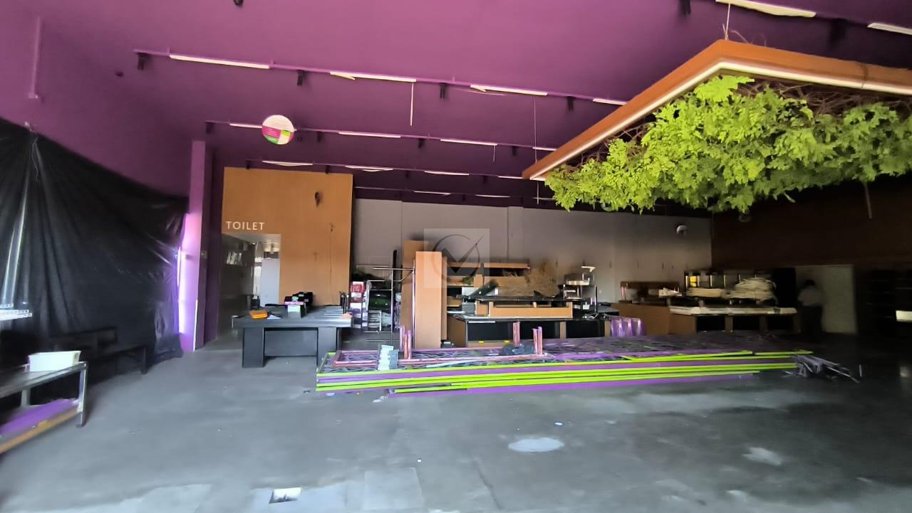 Oportunidade Única: Amplo Ponto Comercial na Farolândia com 548m² e Infraestrutura Completa - Foto 11