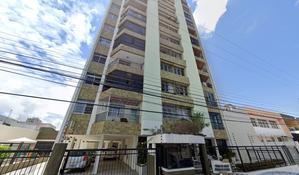 Amplo apartamento no Bairro São José
