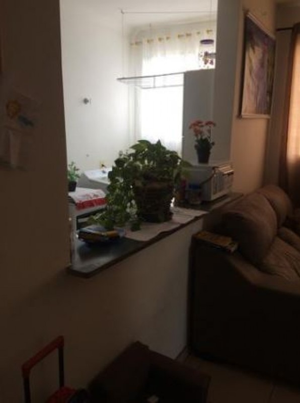 Apartamento com 2 quartos à venda, 50m² — foto 2 de 11