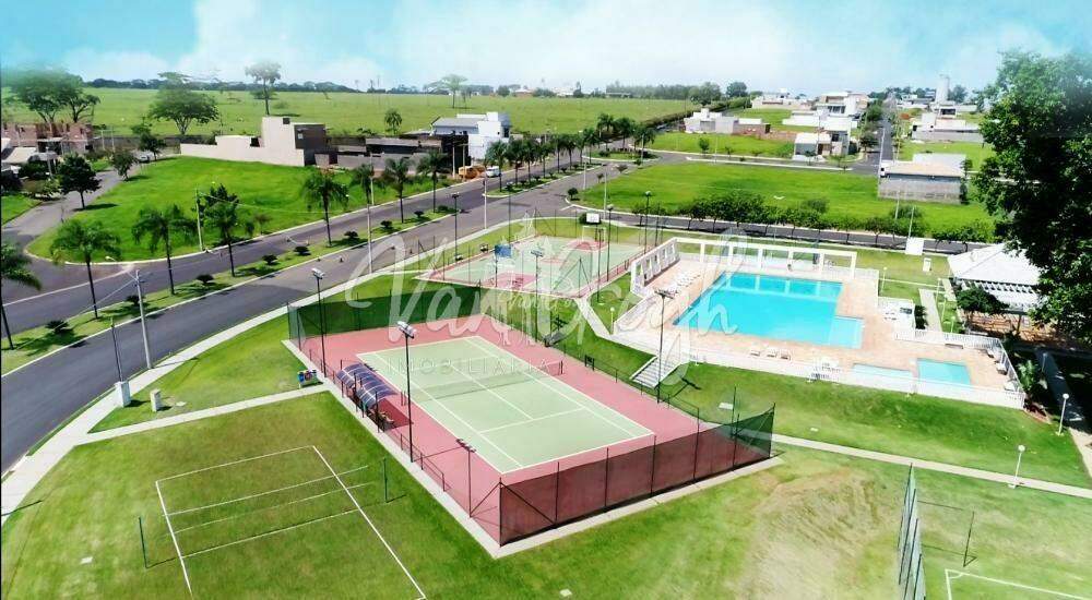 Casa de Condomínio com 3 quartos à venda, 207m² — foto 1 de 13