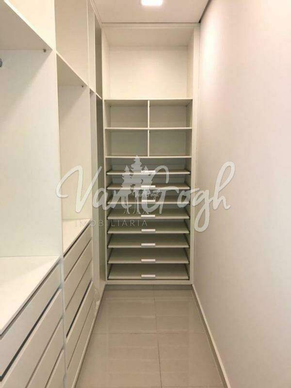 Casa com 5 quartos à venda, 750m² — foto 16 de 21