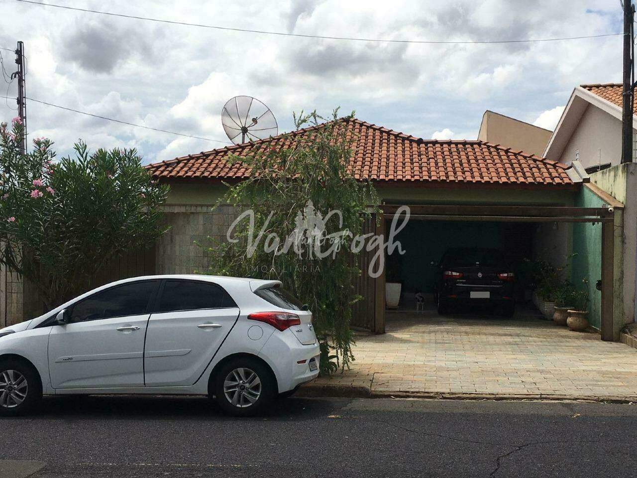 Casa com 3 quartos à venda, 208m² — foto 1 de 22