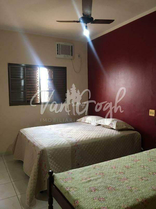 Casa com 3 quartos à venda, 208m² — foto 20 de 22