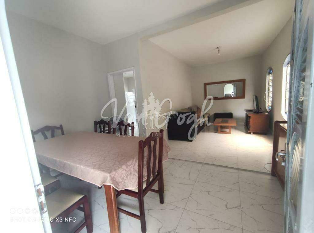 Casa com 3 quartos à venda, 200m² — foto 5 de 23