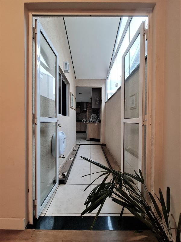 Casa de Condomínio com 3 quartos à venda, 140m² — foto 9 de 24