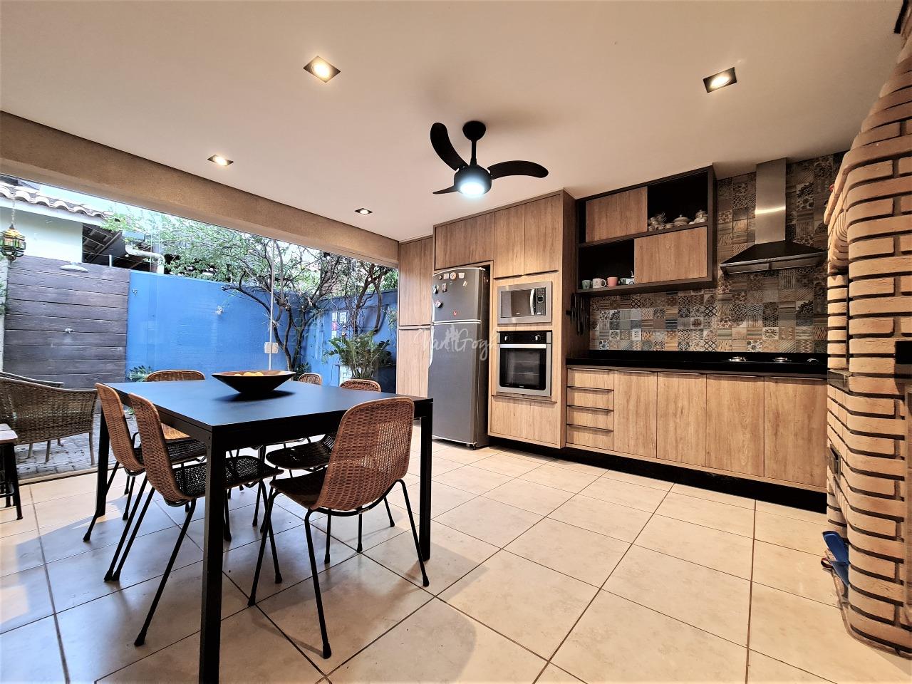 Casa de Condomínio com 3 quartos à venda, 140m² — foto 10 de 24