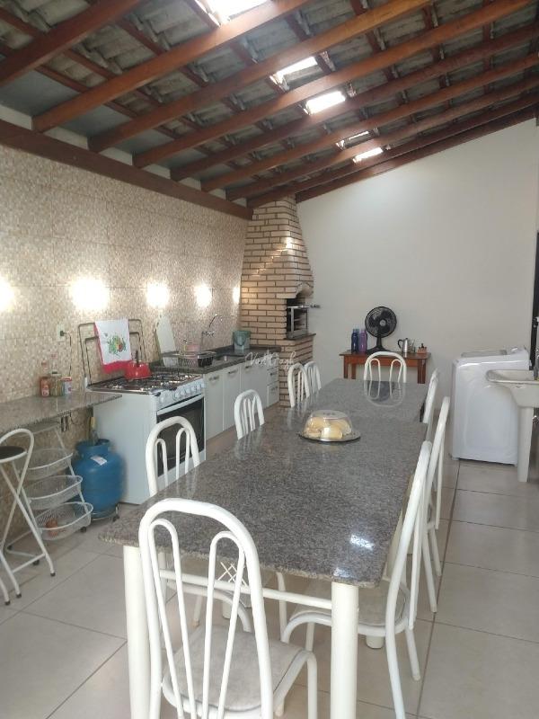 Casa com 3 quartos à venda, 150m² — foto 10 de 17