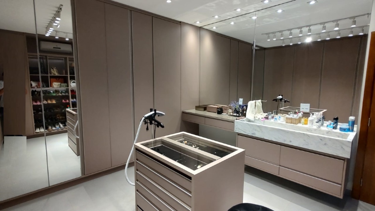 Casa de Condomínio com 4 quartos à venda, 344m² — foto 14 de 23