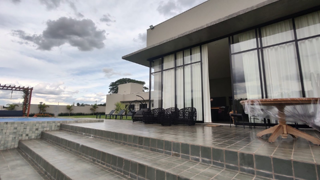Casa de Condomínio com 4 quartos à venda, 344m² — foto 1 de 23