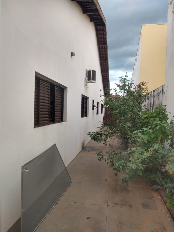 Casa com 4 quartos à venda, 180m² — foto 16 de 16