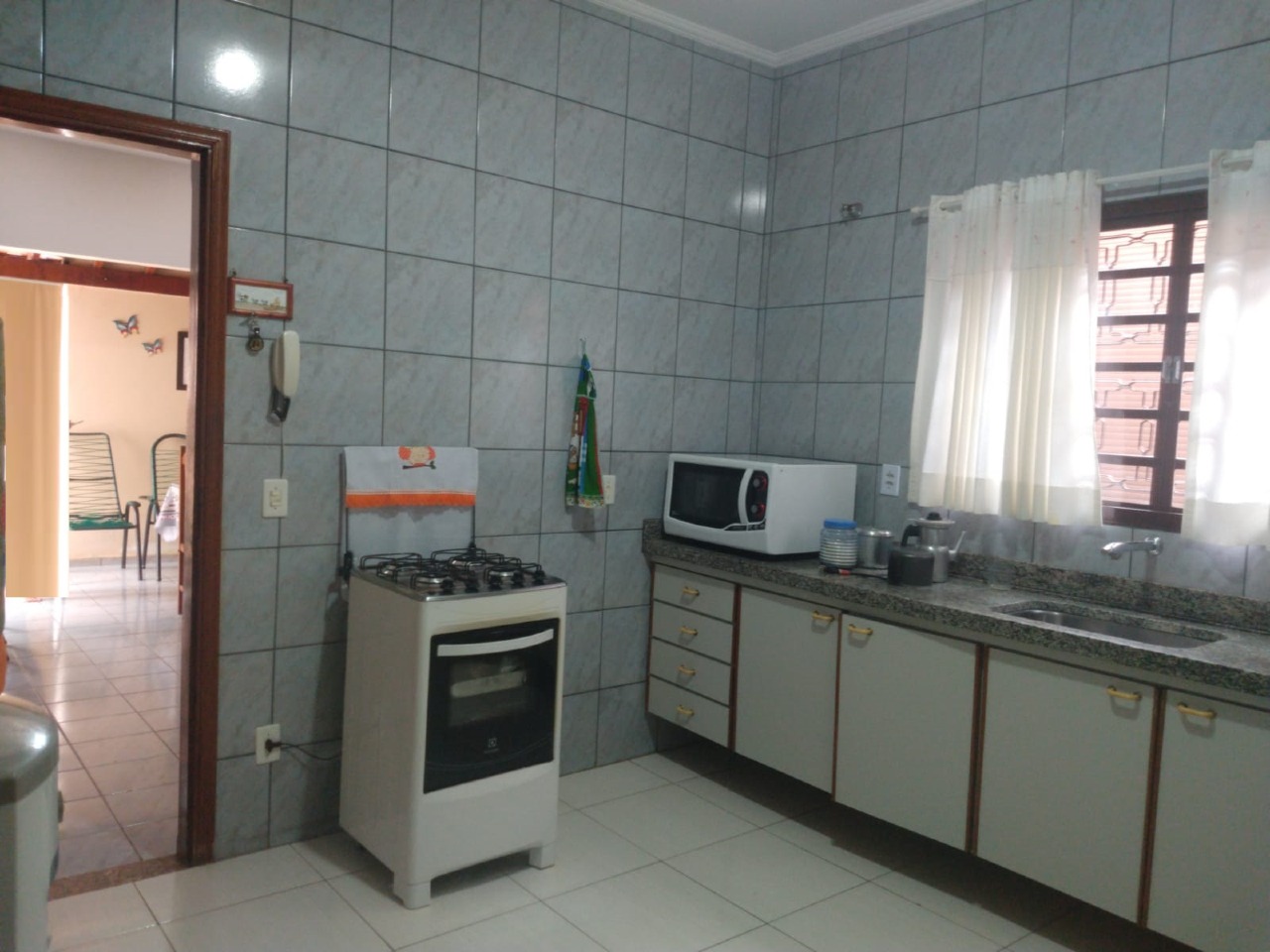 Casa com 4 quartos à venda, 180m² — foto 3 de 16