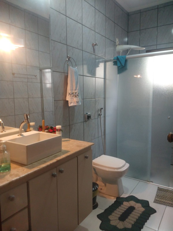 Casa com 4 quartos à venda, 180m² — foto 10 de 16