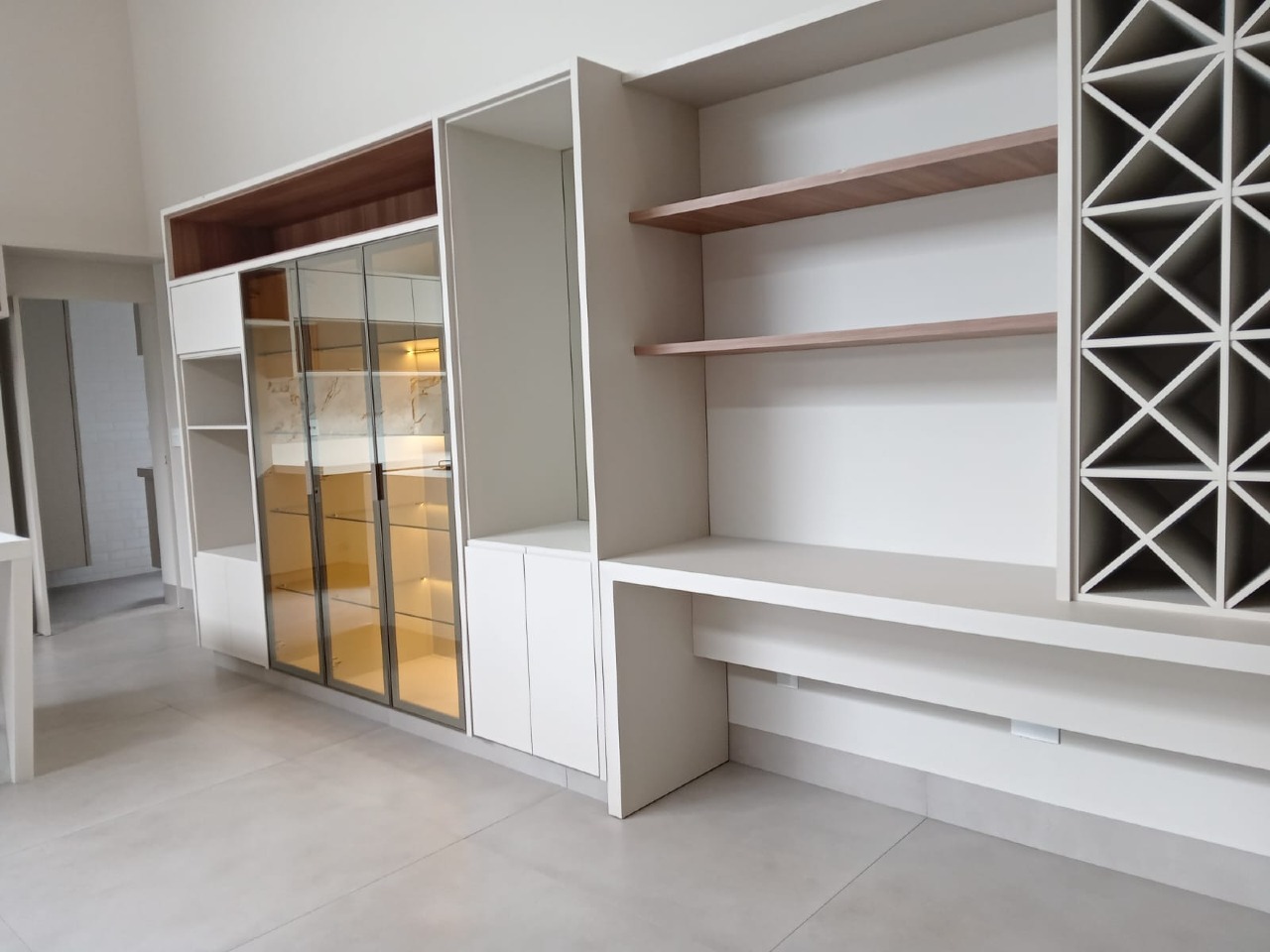 Casa de Condomínio com 4 quartos à venda, 280m² — foto 2 de 16