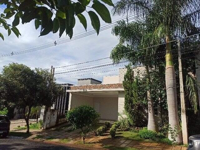 Casa de Condomínio com 4 quartos para aluguel, 275m² — foto 1 de 21