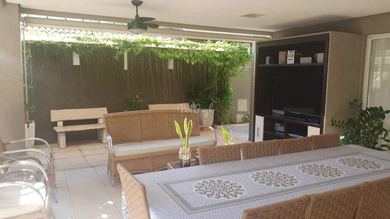 Casa de Condomínio com 3 quartos à venda, 370m² — foto 18 de 24
