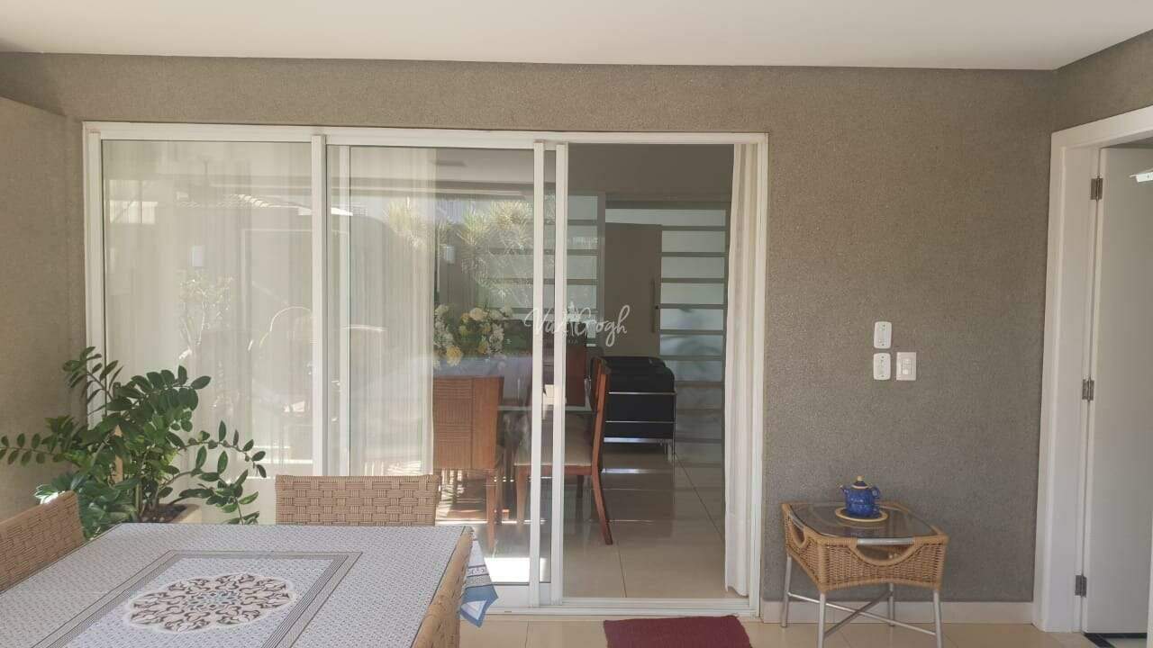 Casa de Condomínio com 3 quartos à venda, 370m² — foto 17 de 24