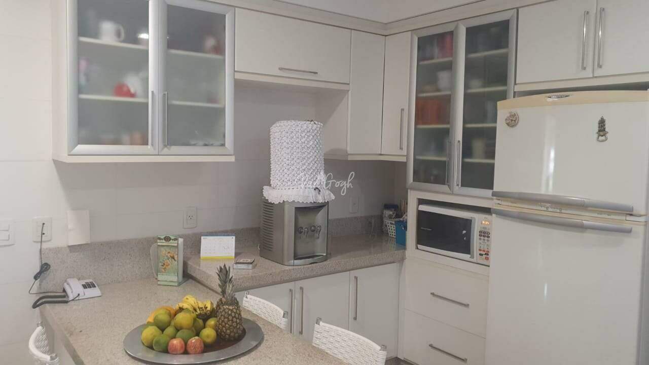 Casa de Condomínio com 3 quartos à venda, 370m² — foto 14 de 24