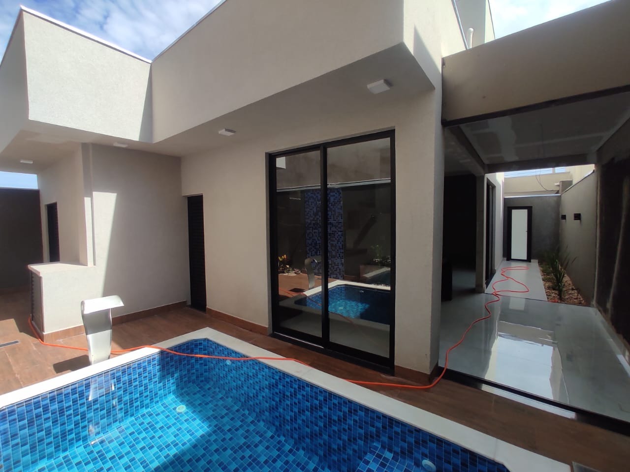 Casa de Condomínio com 3 quartos para aluguel, 160m² — foto 23 de 33