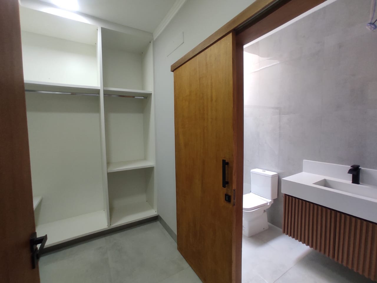 Casa de Condomínio com 3 quartos para aluguel, 160m² — foto 15 de 33
