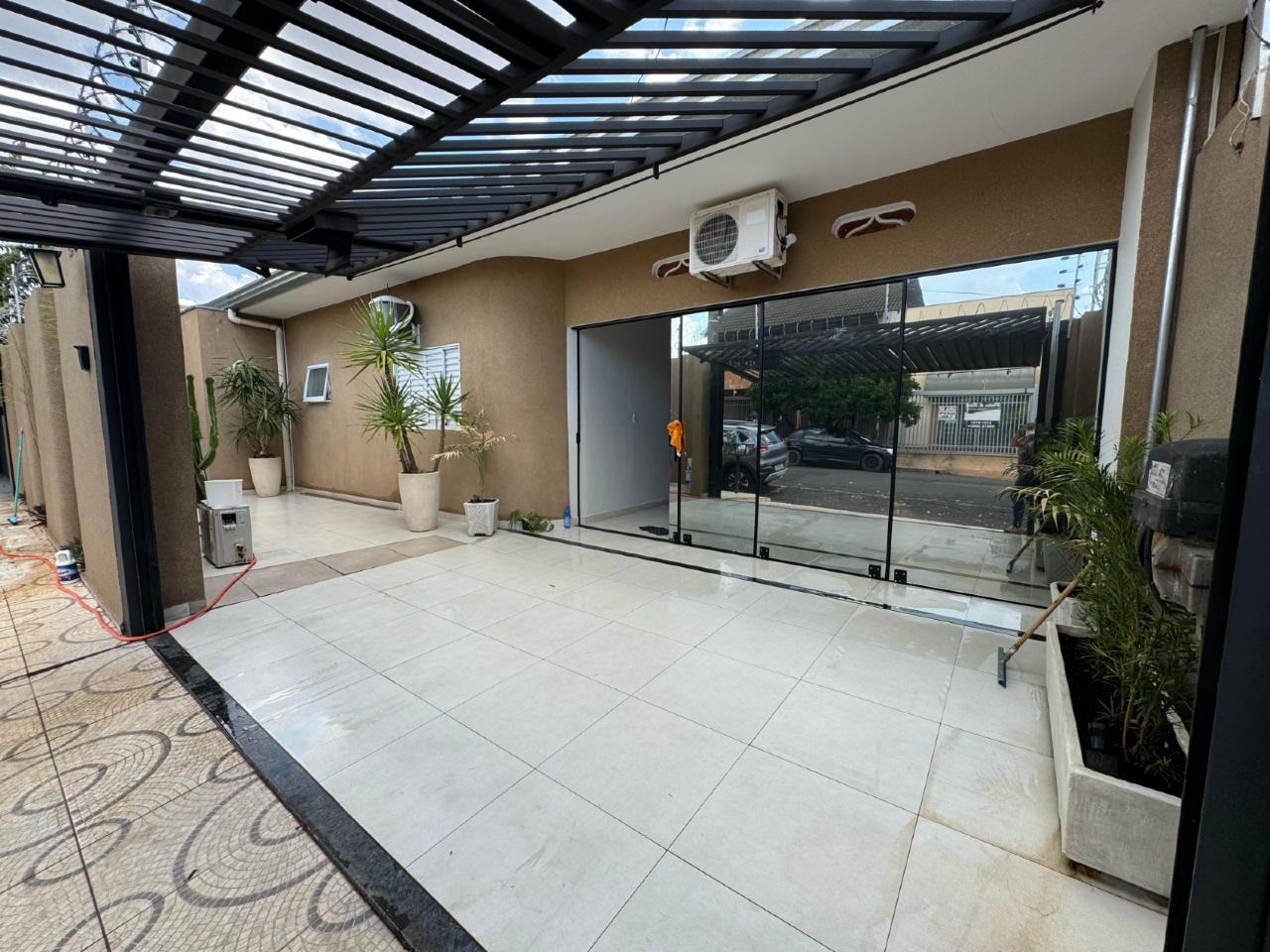 Casa  à venda, 180m² — foto 1 de 10