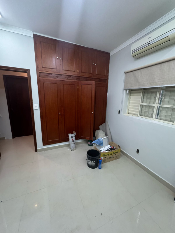 Casa  à venda, 180m² — foto 2 de 10