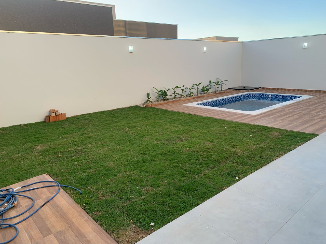 Casa de Condomínio com 3 quartos à venda, 262m² — foto 2 de 6