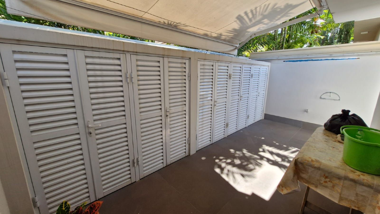 Casa de Condomínio com 3 quartos à venda, 255m² — foto 3 de 22