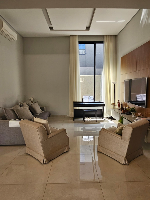 Casa de Condomínio com 3 quartos à venda, 208m² — foto 15 de 26