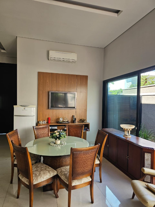 Casa de Condomínio com 3 quartos à venda, 208m² — foto 7 de 26