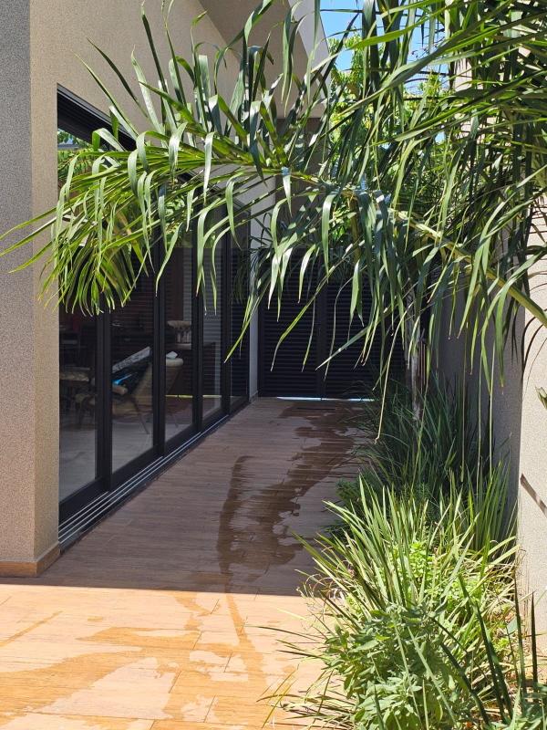 Casa de Condomínio com 3 quartos à venda, 208m² — foto 12 de 26