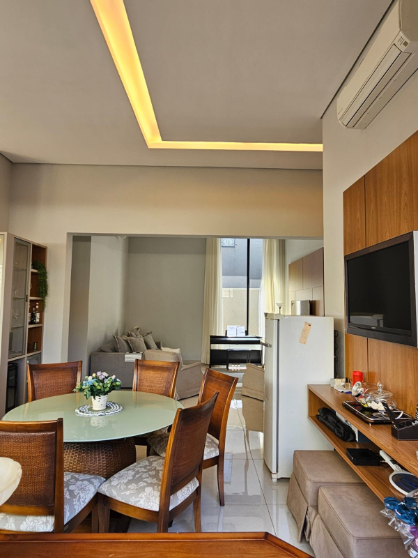 Casa de Condomínio com 3 quartos à venda, 208m² — foto 14 de 26