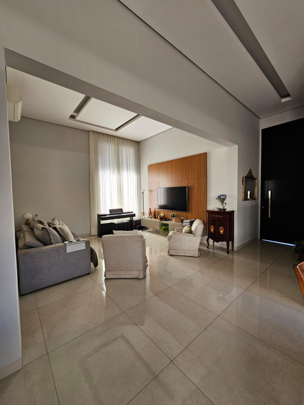 Casa de Condomínio com 3 quartos à venda, 208m² — foto 10 de 26