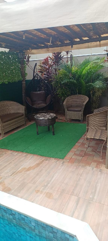 Casa de Condomínio com 3 quartos para aluguel, 216m² — foto 3 de 16