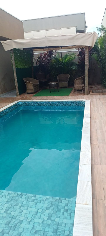 Casa de Condomínio com 3 quartos para aluguel, 216m² — foto 4 de 16