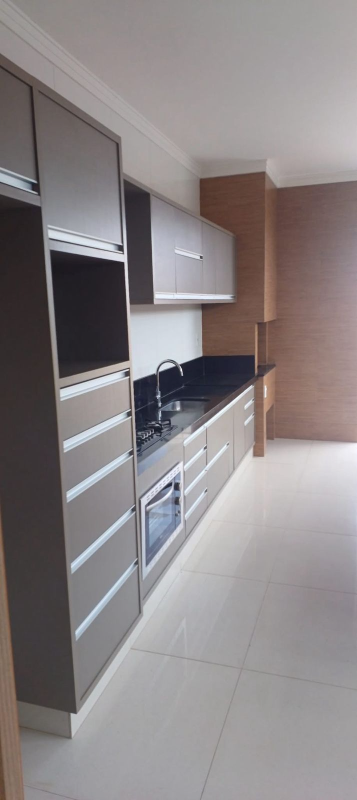 Casa de Condomínio com 3 quartos para aluguel, 216m² — foto 13 de 16