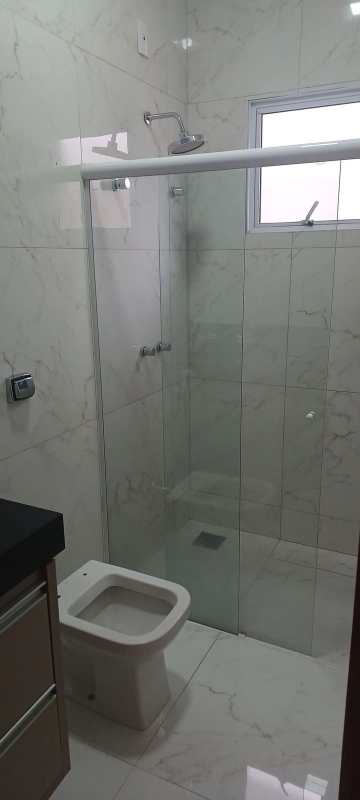Casa de Condomínio com 3 quartos para aluguel, 216m² — foto 9 de 16