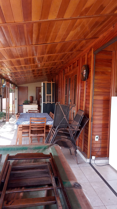 Fazenda / Sítio / Chácara com 4 quartos à venda, 195m² — foto 1 de 8