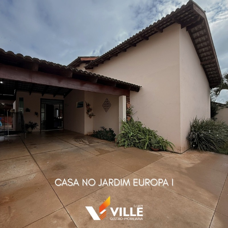 Casa à venda no Jardim Europa I: 